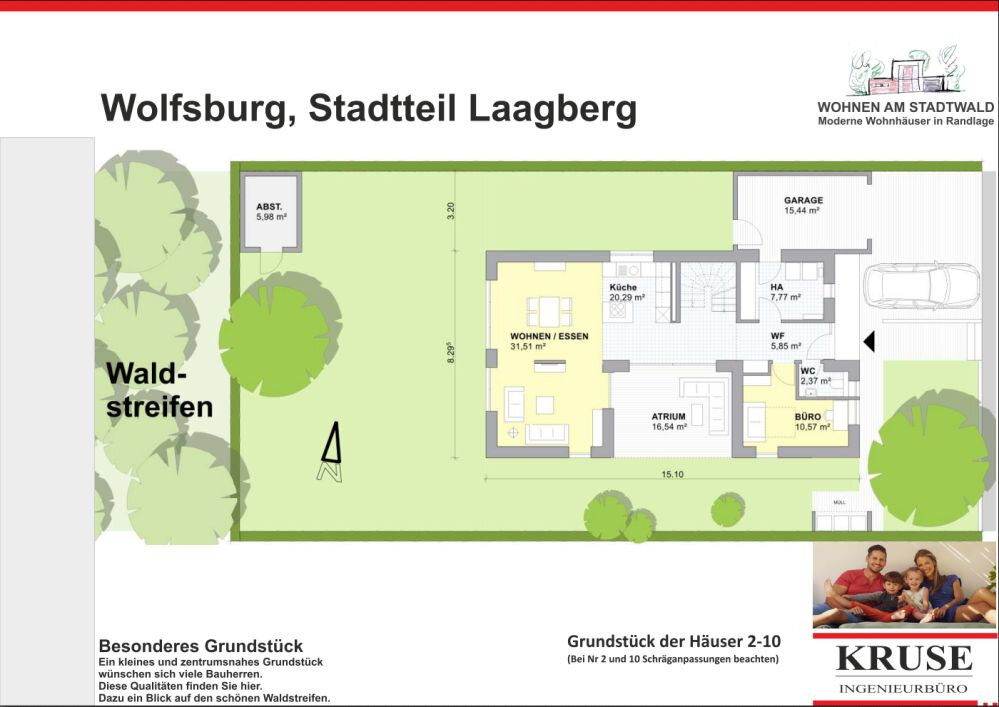 Grundriss Erdgeschoss der Haeuser 2 bis 10 mit Grundstueck und Waldstreifen